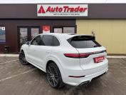 Porsche Cayenne Фото № 6 из 38