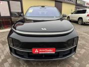 LiXiang L7 Ultra Фото № 2 из 36