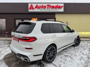 BMW X7 xDrive40i Фото № 4 из 34