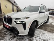 BMW X7 xDrive40i Фото № 12 из 34