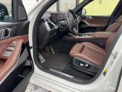 BMW X7 xDrive40i Фото № 23 из 34