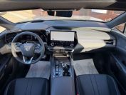 Lexus RX500h F Performance + Фото № 27 из 38