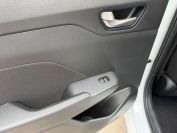 Hyundai Solaris 1.6 Фото № 11 из 23