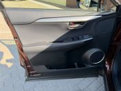 Lexus NX200T Фото № 10 из 18