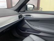 BMW 530d xDrive Фото № 33 из 36