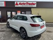 Volkswagen Touareg 3.0TDI Фото № 6 из 28